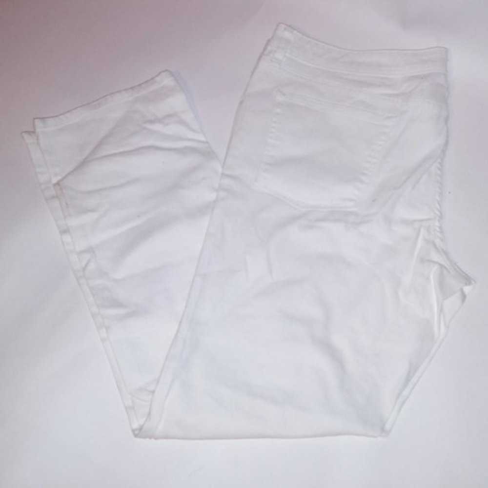 Merona Jeans Womens Size 18 White Modern Straight Mid Rise Slim Hip & Thigh - Picture 3 of 13